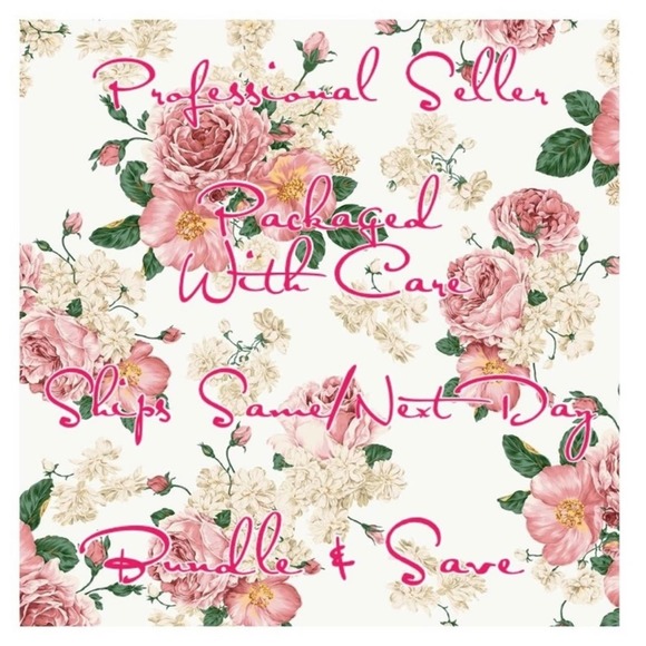 Torrid Multicolor Geometric Blouse - Picture 12 of 12